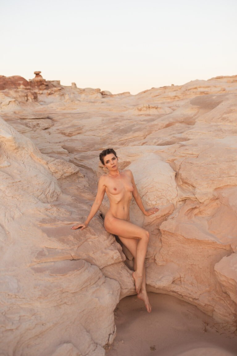 Kristy Jessica art nude model in utah posing in rocky formations